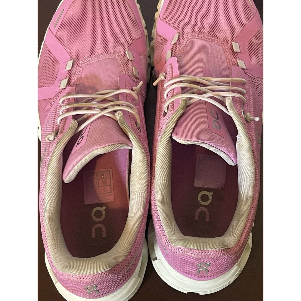 On Cloud 6 Raspberry/White Women's Size 10 Mesh Low Top Lace-Up Sneakers - Picture 7 of 10